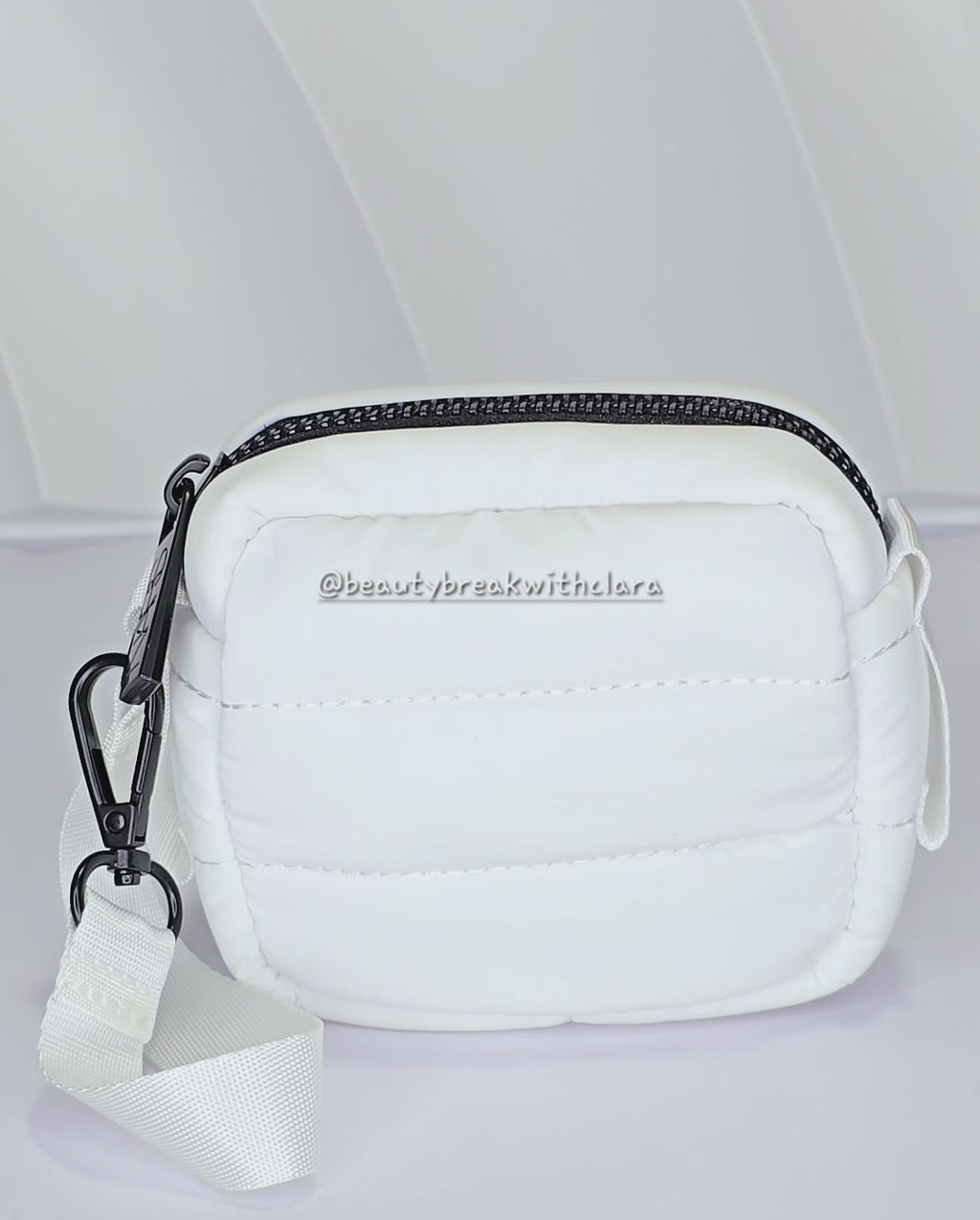 Nars White Puffy Pouch (no seal, no box)