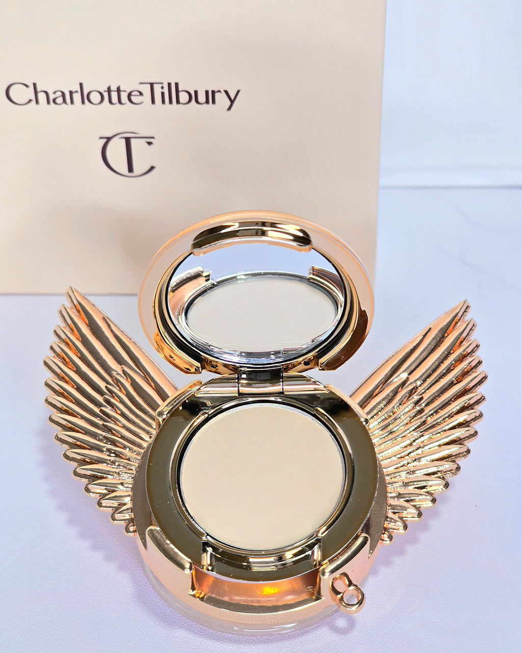 Charlotte Tilbury Wing Pop Socket Phone Grip