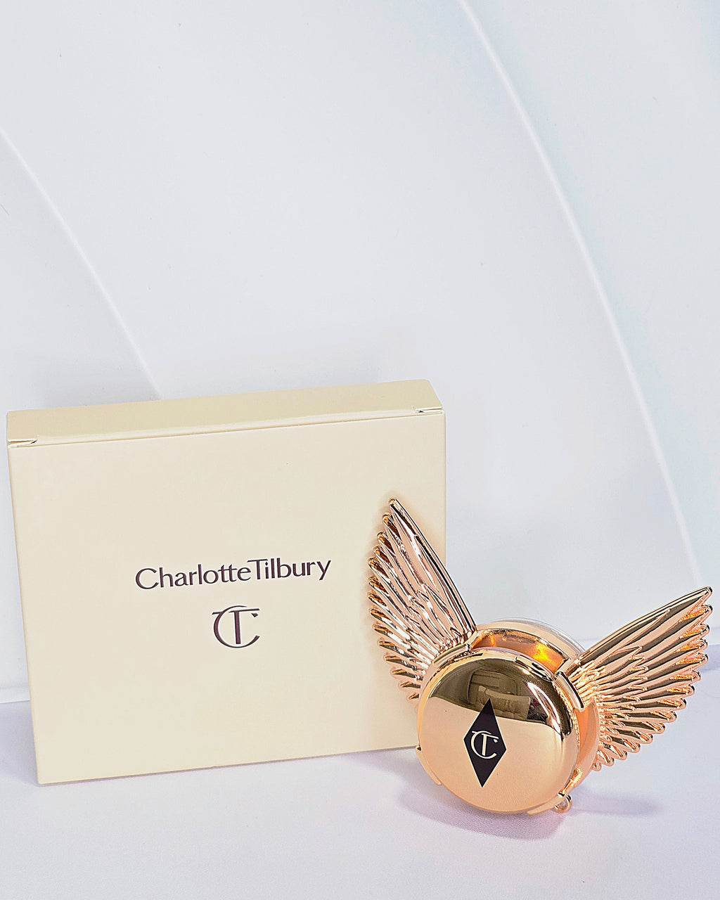 Charlotte Tilbury Wing Pop Socket Phone Grip