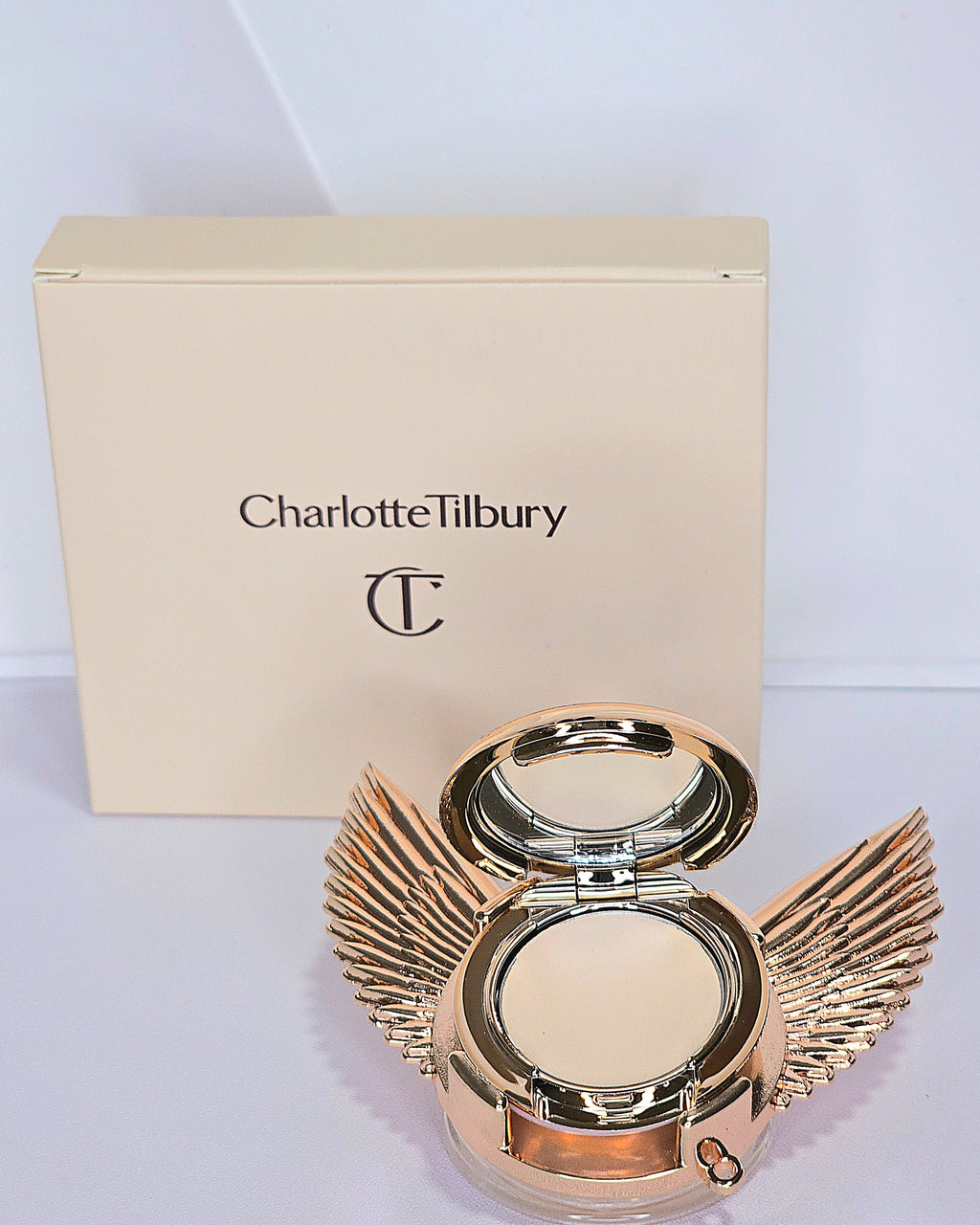 Charlotte Tilbury Wing Pop Socket Phone Grip